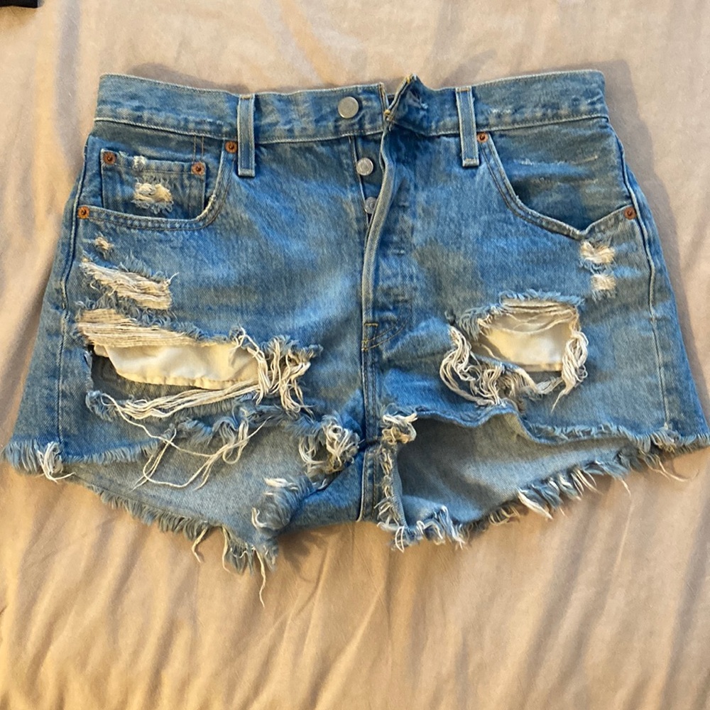 Levi’s 501 high waisted shorts